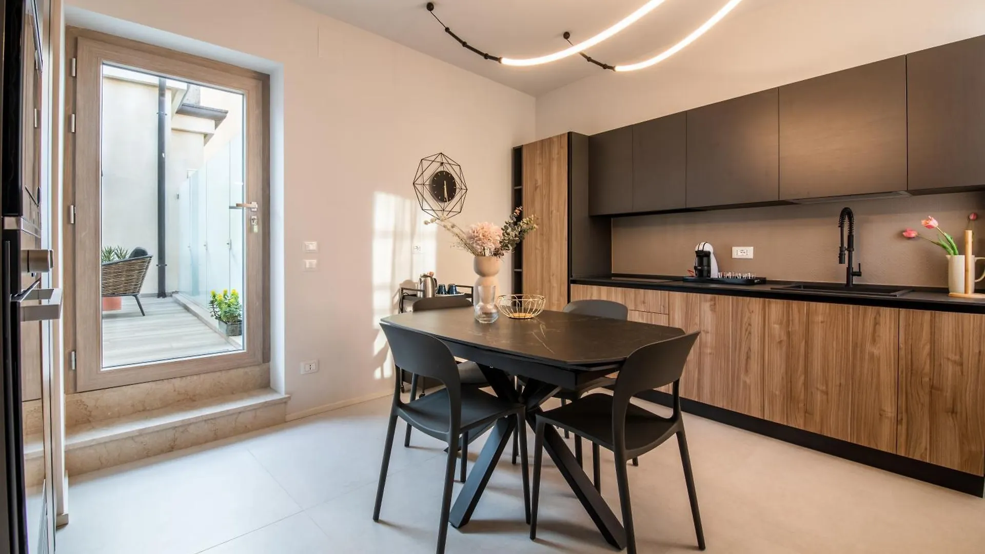 Vicolo Dei Signori Apartment Desenzano del Garda Italy