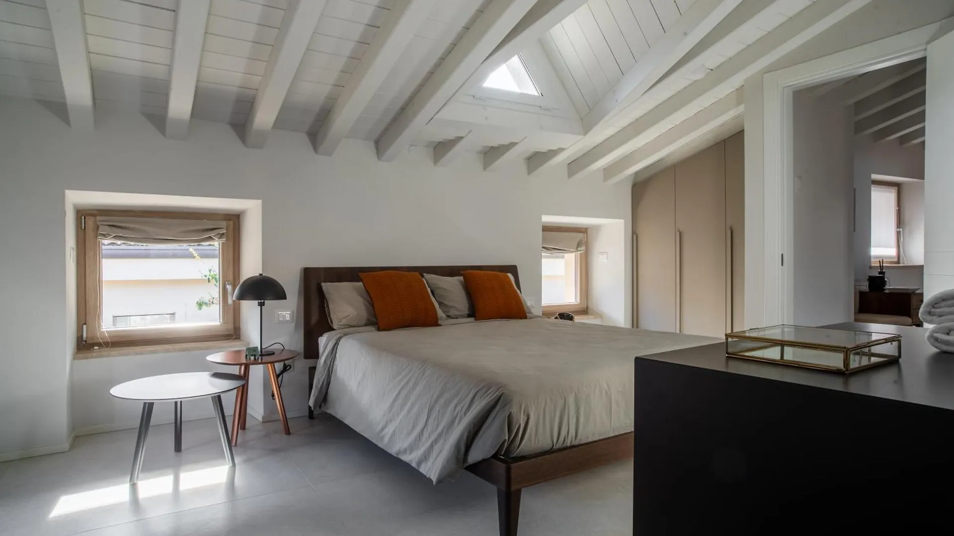 Vicolo Dei Signori Apartment Desenzano del Garda Italy